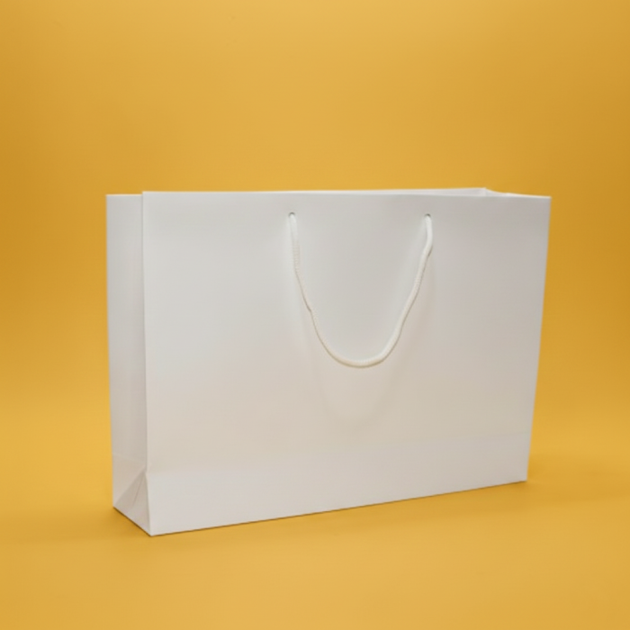 Пакет ламінований 40х30х12см БІЛИЙ з білим шнурком та логотипом
