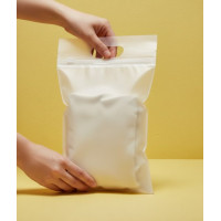 Матовый пакет SLIDER с белым замком 280х350мм С ручкой и Логотипом