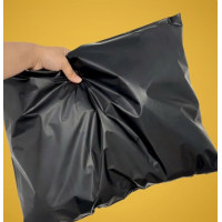 Czarna torba kurierska 30x40cm 40 cm klapa z Twoim logo