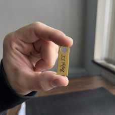 Флешка металева 32 GB золотиста з лазерним гравіюванням
