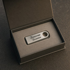 Флешка металева 32 GB срібляста з лазерним гравіюванням